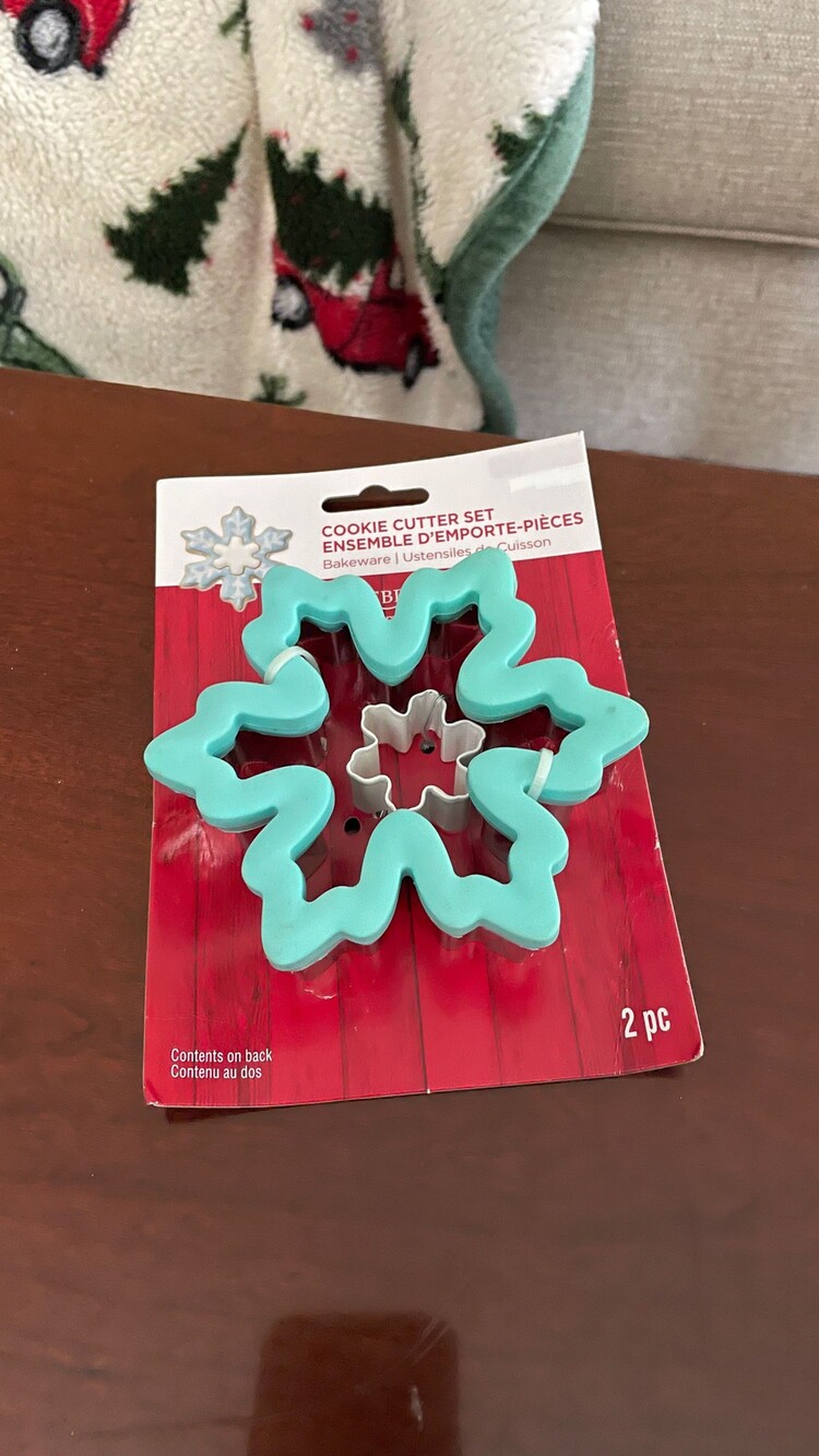 Celebrate It 2 pc Cookie Cutter Set Turquoise Plastic-Coated Metal Snowflake